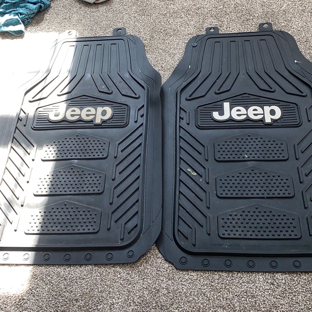 Like new jeep mats